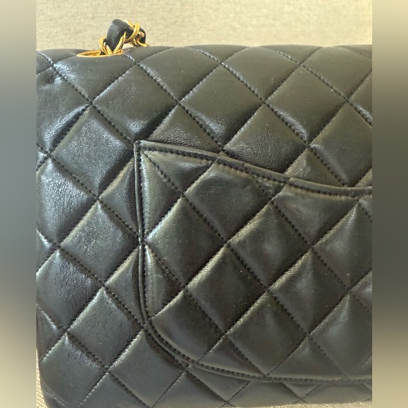 Vintage Chanel Black medium leather bag. 2 series in amazing condition. - Picture 7 of 16